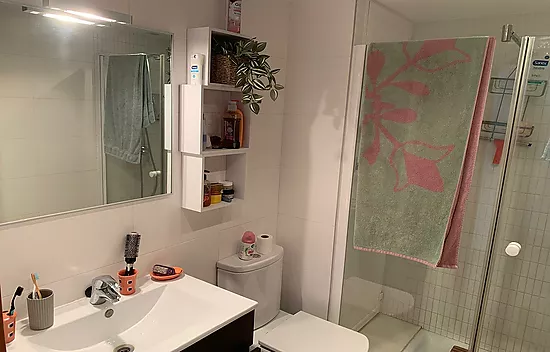 Très Bel Appartement Dernier Etage au Centre de Rosas