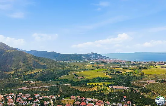 VILLA INDIVIDUELLE AVEC VUE MER, LICENCE TOURISTIQUE ET JARDIN FRUITIER