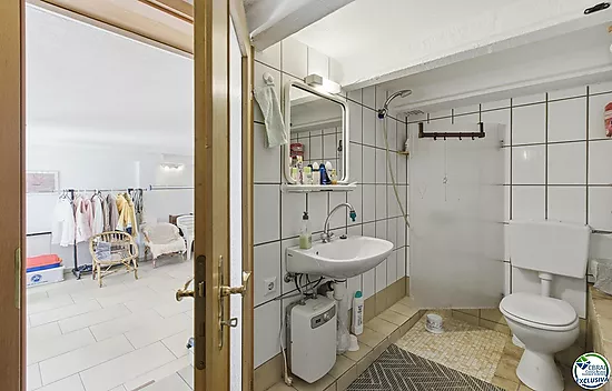 VILLA INDIVIDUELLE AVEC VUE MER, LICENCE TOURISTIQUE ET JARDIN FRUITIER