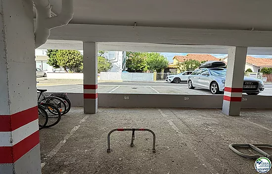 Parking in Santa Margarita