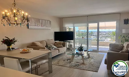 PORT GREC Appartement exclusif rénové avec vue panoramique sur la mer et le canal