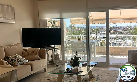 PORT GREC Appartement exclusif rénové avec vue panoramique sur la mer et le canal