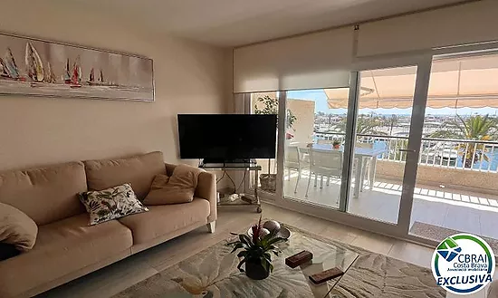 PORT GREC Appartement exclusif rénové avec vue panoramique sur la mer et le canal