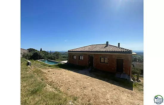 Gran casa moderna en construcción en Els Olivars. Una oportunidad única para personalizar su viviend