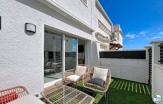 Casa con amarres 8x3 en Santa Margarita - Roses