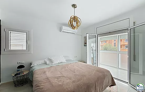 Casa con amarres 8x3 en Santa Margarita - Roses