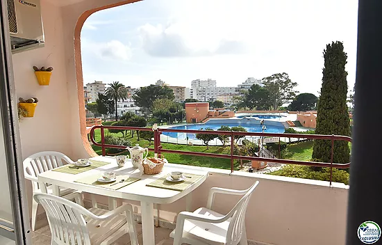Appartement avec licence touristique à Santa Margarita, Roses, avec terrasse et piscines communautai