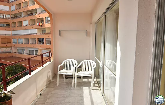 Appartement avec licence touristique à Santa Margarita, Roses, avec terrasse et piscines communautai