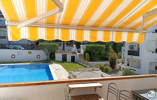 Bonito piso en Jardins Roses con piscina comunautaria
