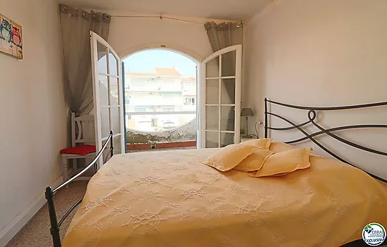 Townhouse with a private 10m x 3m mooring in Porto Fino, Empuriabrava
