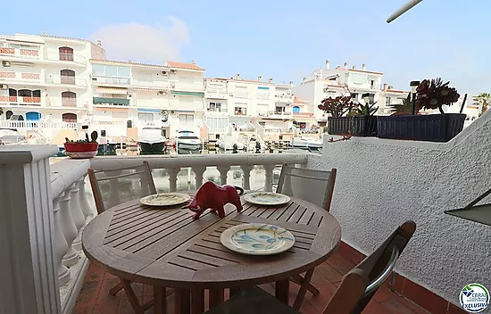 Townhouse with a private 10m x 3m mooring in Porto Fino, Empuriabrava