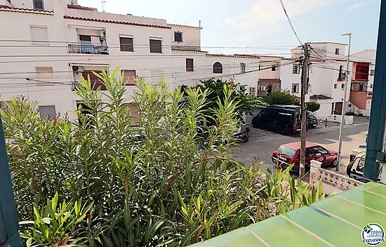 Townhouse with a private 10m x 3m mooring in Porto Fino, Empuriabrava