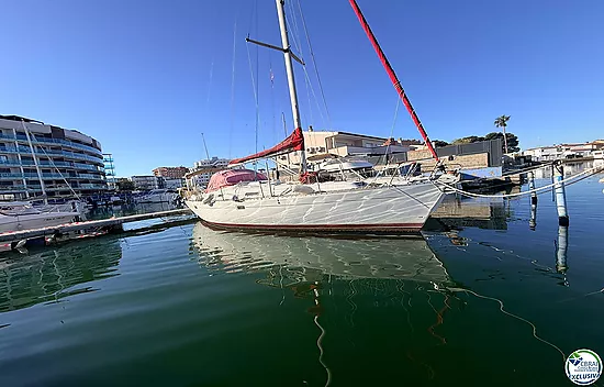 Amarrage de 3 x 8 mètres, pour bateau à voile ou à moteur.