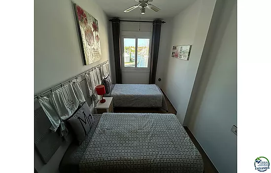 Preciosa casa de pescador con licencia turística  en Caballito de mar delante de los puentes, vista 