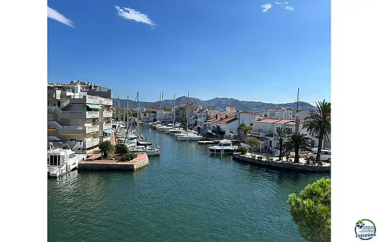 Preciosa casa de pescador con licencia turística  en Caballito de mar delante de los puentes, vista 