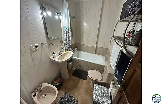 Preciosa casa de pescador con licencia turística  en Caballito de mar delante de los puentes, vista 