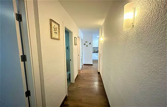REFURBISHED APARTMENT WITH SEA VIEW & TOURIST LICENSE