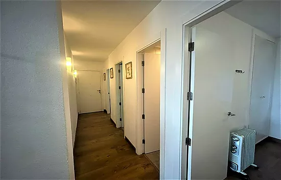 REFURBISHED APARTMENT WITH SEA VIEW & TOURIST LICENSE