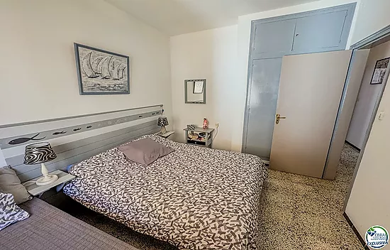 Cosy 2-bedroom apartment with terrace — Roses (Santa Margarita)