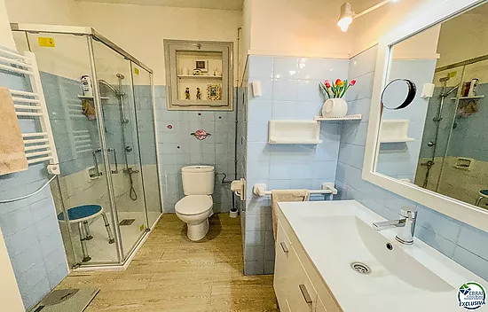 Cosy 2-bedroom apartment with terrace — Roses (Santa Margarita)