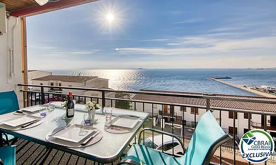 Appartement entièrement rénové avec vue sur la mer au 2ᵉ quai de Roses