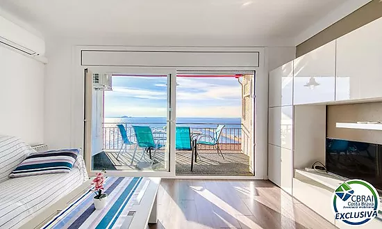 Appartement entièrement rénové avec vue sur la mer au 2ᵉ quai de Roses