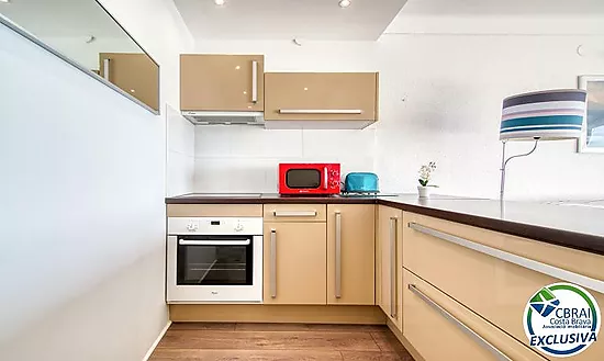 Appartement entièrement rénové avec vue sur la mer au 2ᵉ quai de Roses