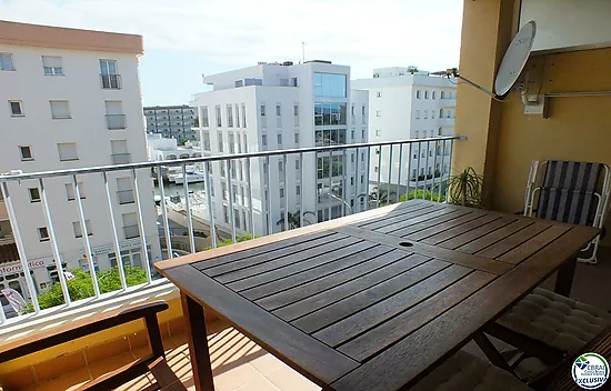 Appartement ensoleillé avec terrasse, place de parking à Santa Margarita