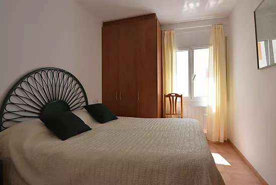Appartement lumineux d’une chambre avec terrasse et cuisine ouverte