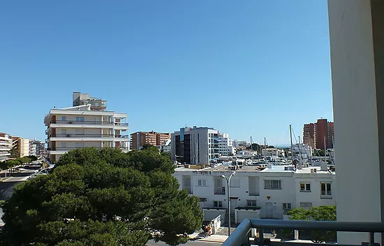 Appartement lumineux avec licence touristique et parking à 700 m de la plage