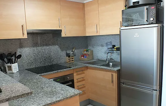 Appartement lumineux avec licence touristique et parking à 700 m de la plage