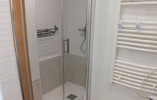 Appartement lumineux avec licence touristique et parking à 700 m de la plage