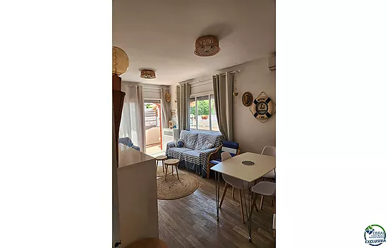 Appartement de vacances de bon goût, d'une superficie de 85 m², avec un grand balcon, situé en plein