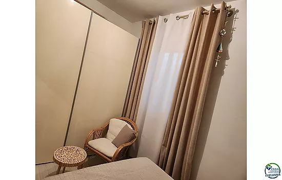 Appartement de vacances de bon goût, d'une superficie de 85 m², avec un grand balcon, situé en plein