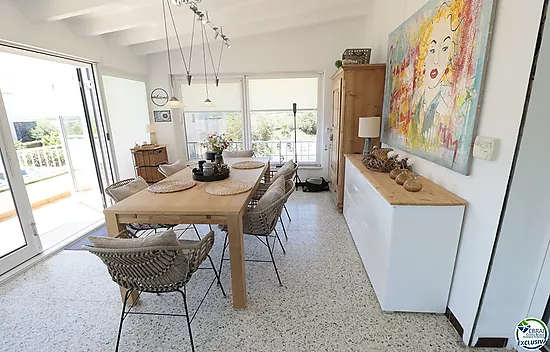 Maison très bien entretenue et très bien située à La Garriga, à Roses.