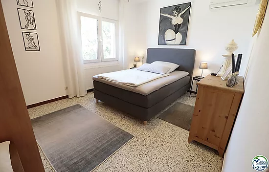 Maison très bien entretenue et très bien située à La Garriga, à Roses.