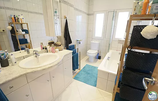 Maison très bien entretenue et très bien située à La Garriga, à Roses.