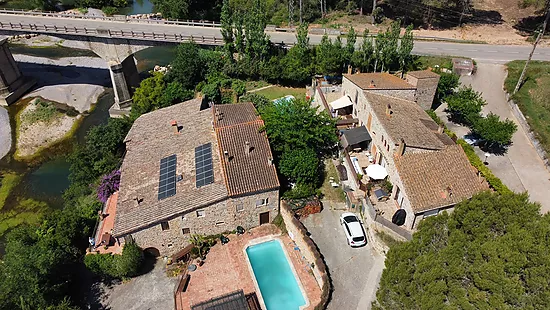 Conjunto patrimonial rural con 7 viviendas a orillas del río Fluvià — Alt Empordà