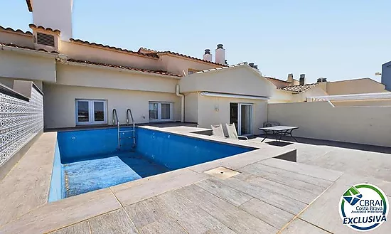 CAVALL DE MAR Ático-Dúplex con gran terraza, piscina privada y vistas al canal