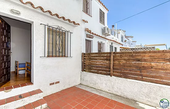 BEAUTIFUL HOUSE IN EBRE EMPURIABRAVA