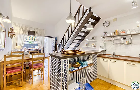BEAUTIFUL HOUSE IN EBRE EMPURIABRAVA