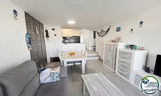 GRAN RESERVA Renovated 2-bedroom apartment with terrace in a complex with swimming pools and gardens