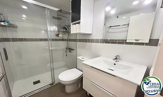GRAN RESERVA Renovated 2-bedroom apartment with terrace in a complex with swimming pools and gardens