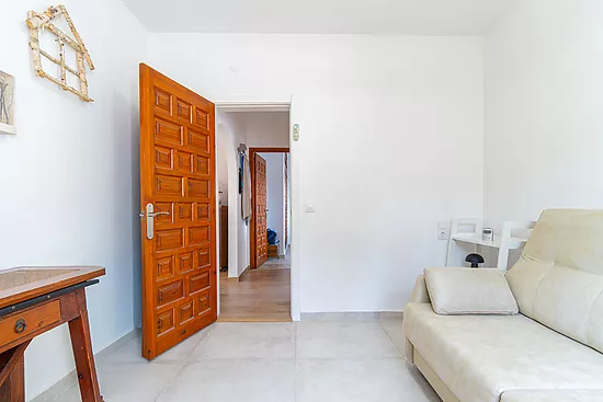 Stunning renovated house with pool in Empuriabrava