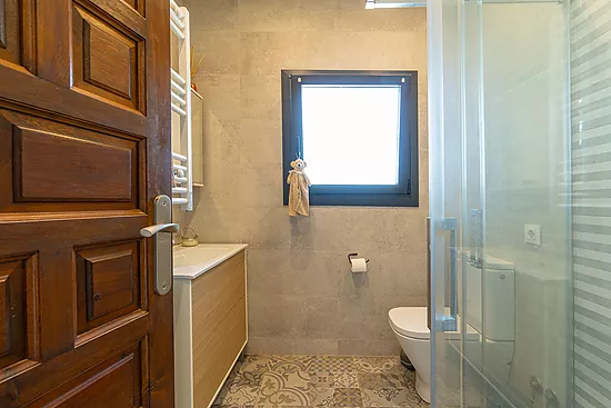 Stunning renovated house with pool in Empuriabrava