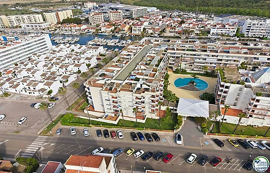Ático de 61 m2, con 60 m2 de terraza-, LICENCIA TURISTICA