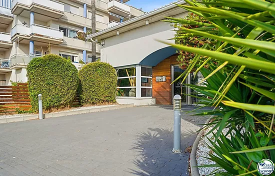 Ático de 61 m2, con 60 m2 de terraza-, LICENCIA TURISTICA