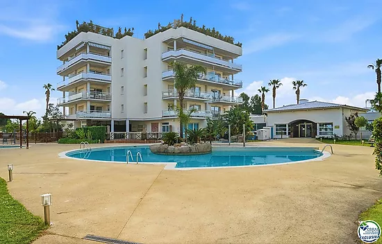 Ático de 61 m2, con 60 m2 de terraza-, LICENCIA TURISTICA