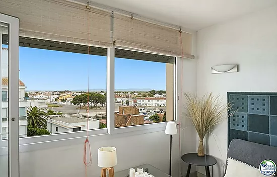 Ático de 61 m2, con 60 m2 de terraza-, LICENCIA TURISTICA