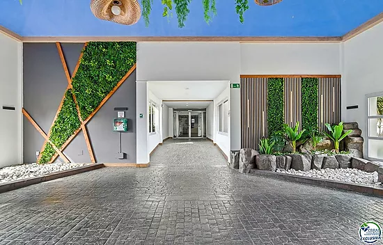 Ático de 61 m2, con 60 m2 de terraza-, LICENCIA TURISTICA